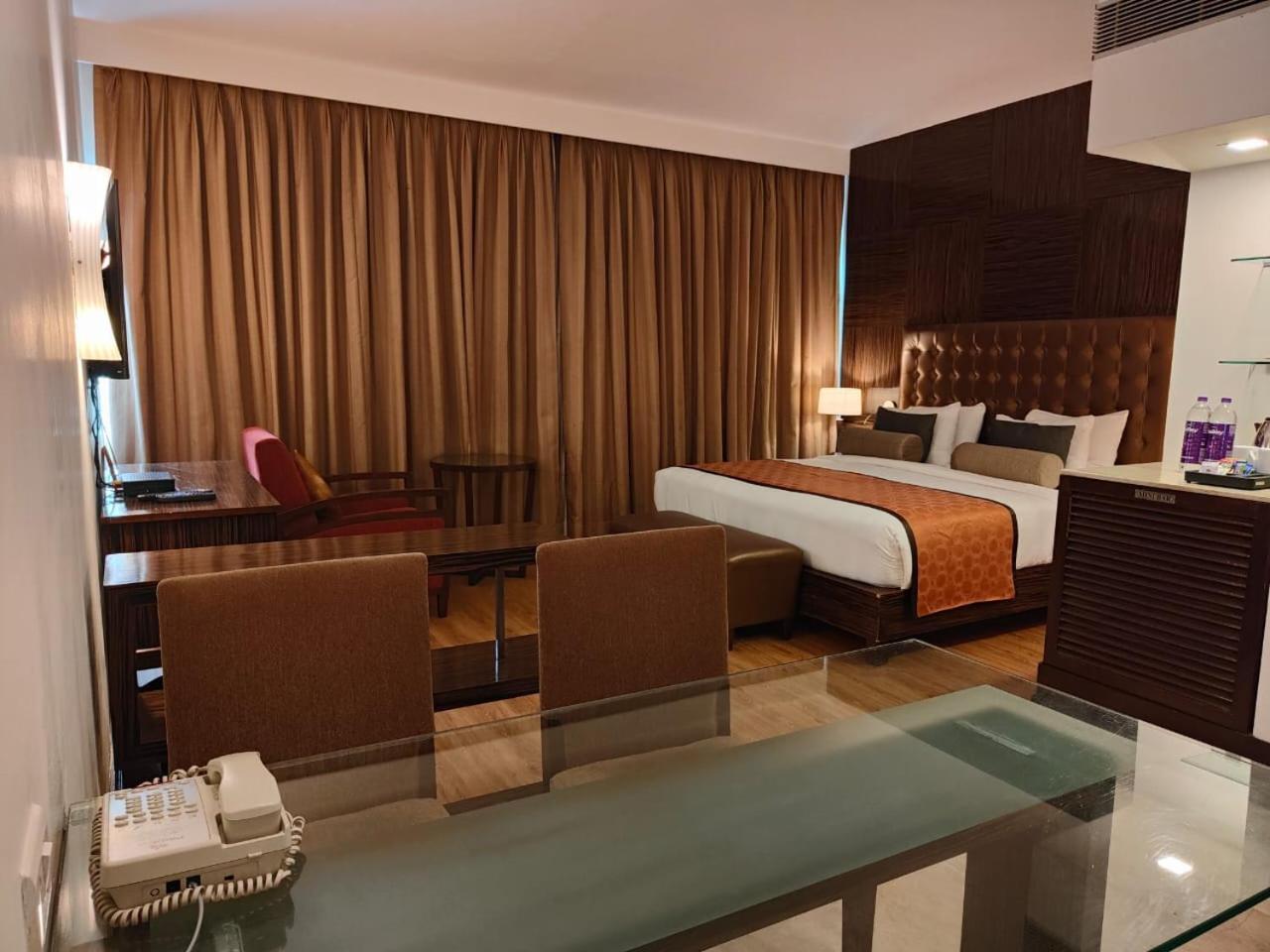 Pride Hotel, Chennai Eksteriør billede